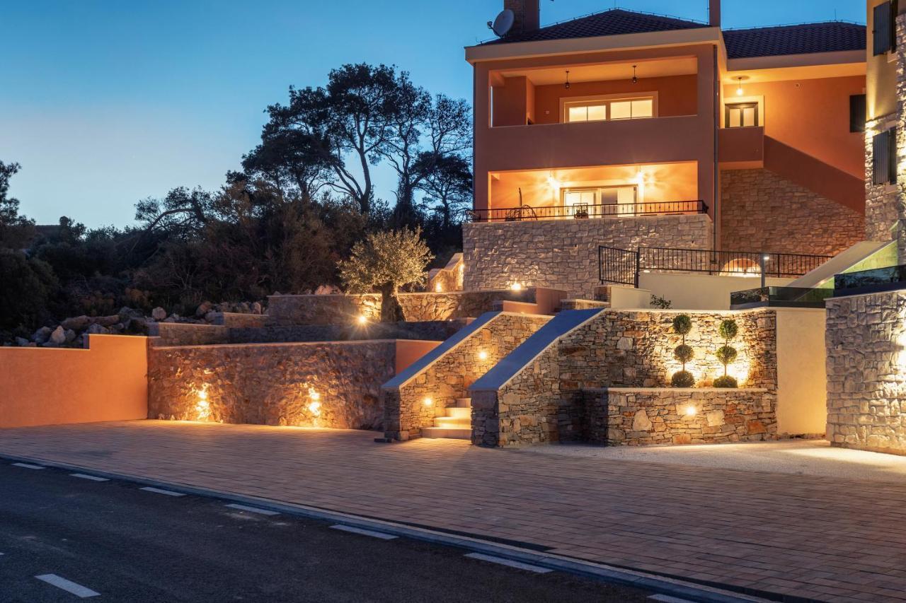 Lovro Luxury Apartment With Jacuzzi And Terrace Sea View Sali Eksteriør bilde