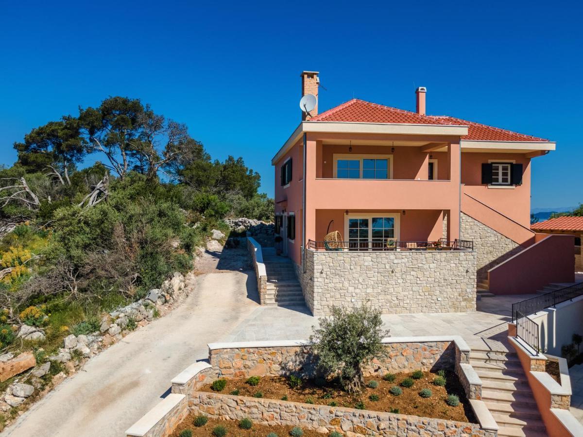 Lovro Luxury Apartment With Jacuzzi And Terrace Sea View Sali Eksteriør bilde