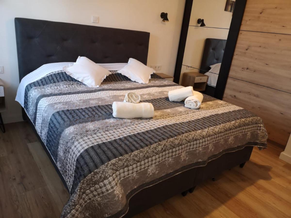 Lovro Luxury Apartment With Jacuzzi And Terrace Sea View Sali Eksteriør bilde