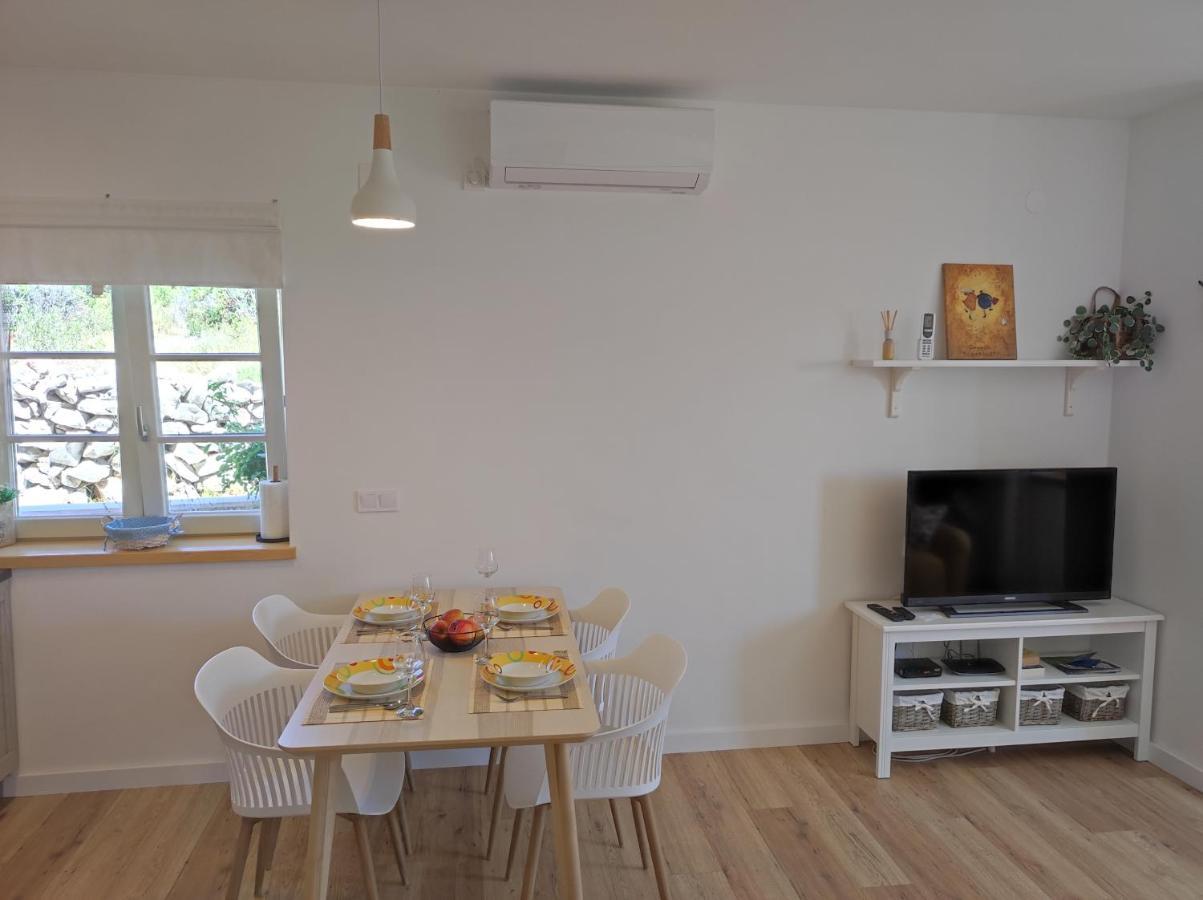 Lovro Luxury Apartment With Jacuzzi And Terrace Sea View Sali Eksteriør bilde