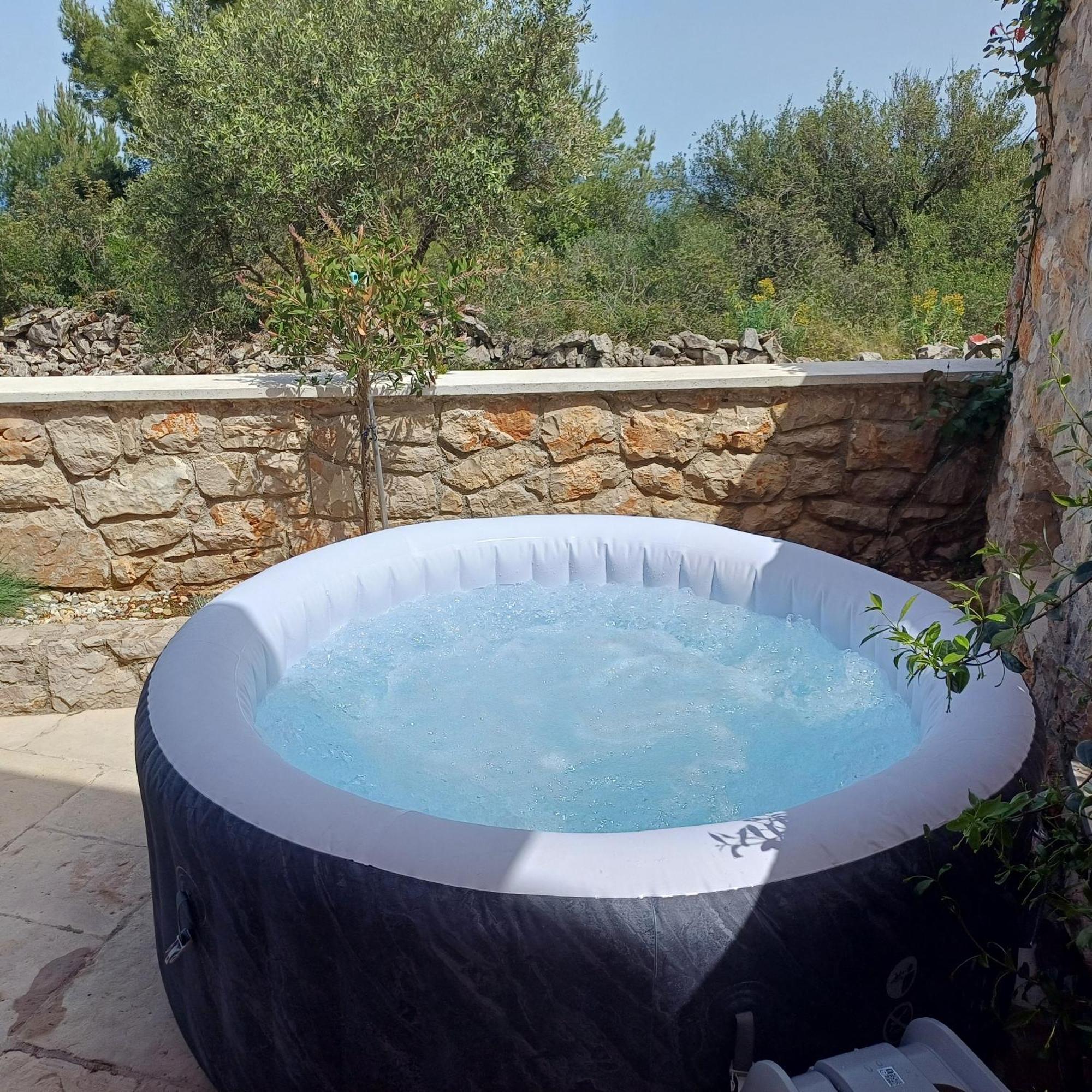 Lovro Luxury Apartment With Jacuzzi And Terrace Sea View Sali Eksteriør bilde